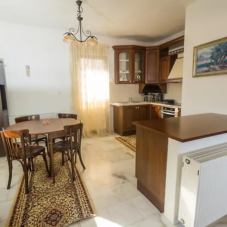 Holiday home Avgerinos ηome Breakfast Basket Complimentary *